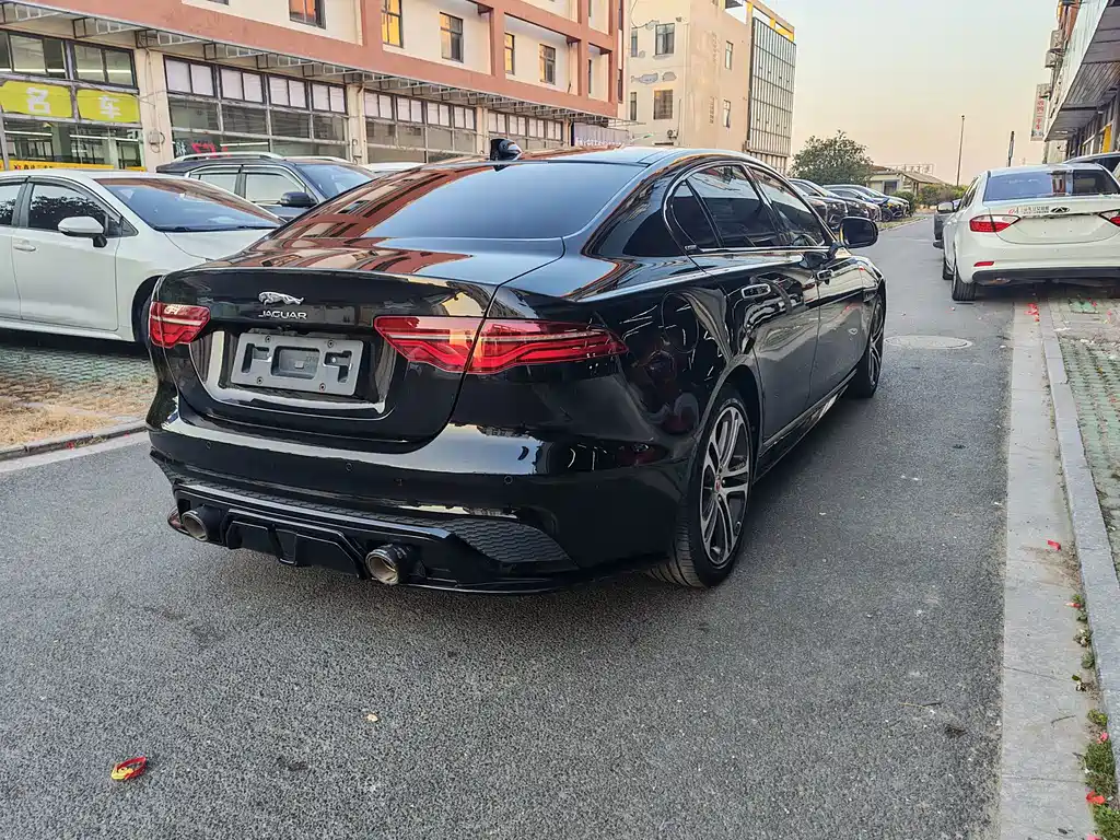 Jaguar XEL — миниатюра 4