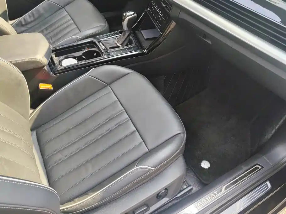 Volkswagen Passat — миниатюра 8