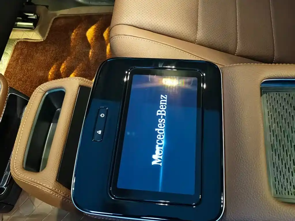 Mercedes-Benz GLE (Import) — миниатюра 7
