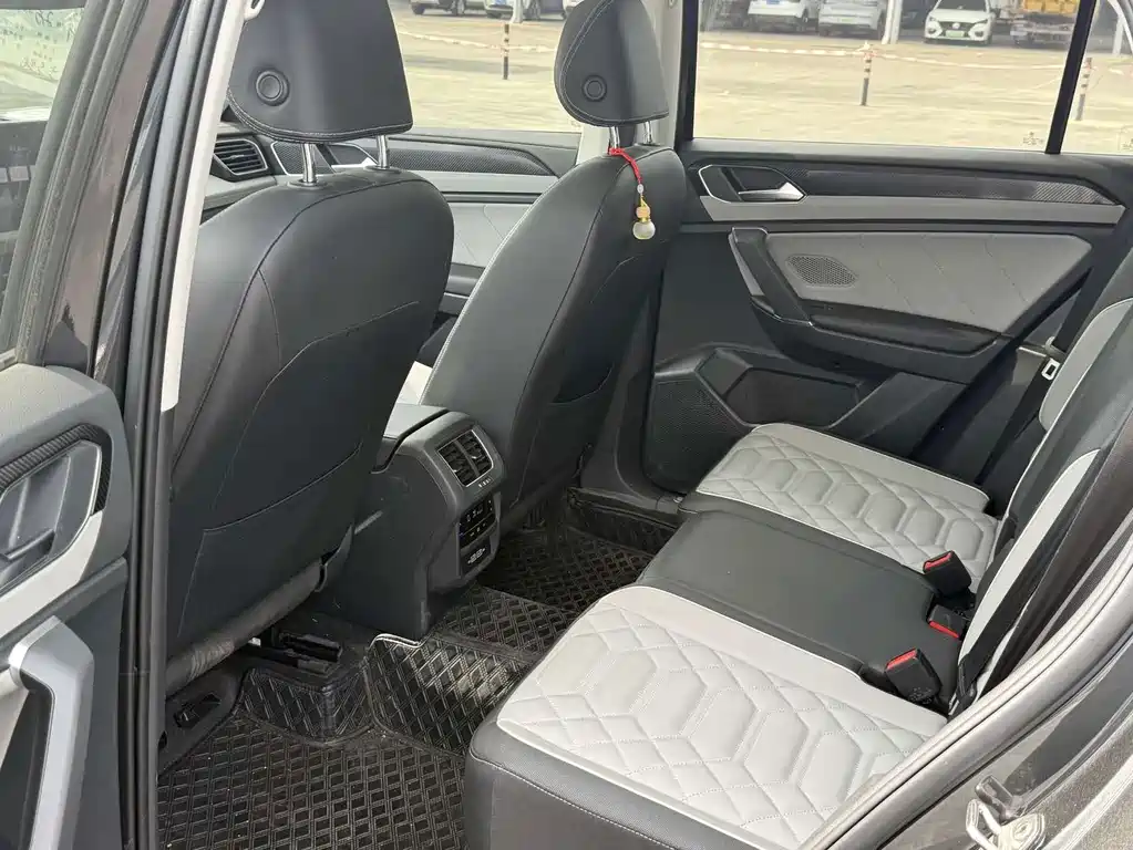Volkswagen Tayron — миниатюра 5