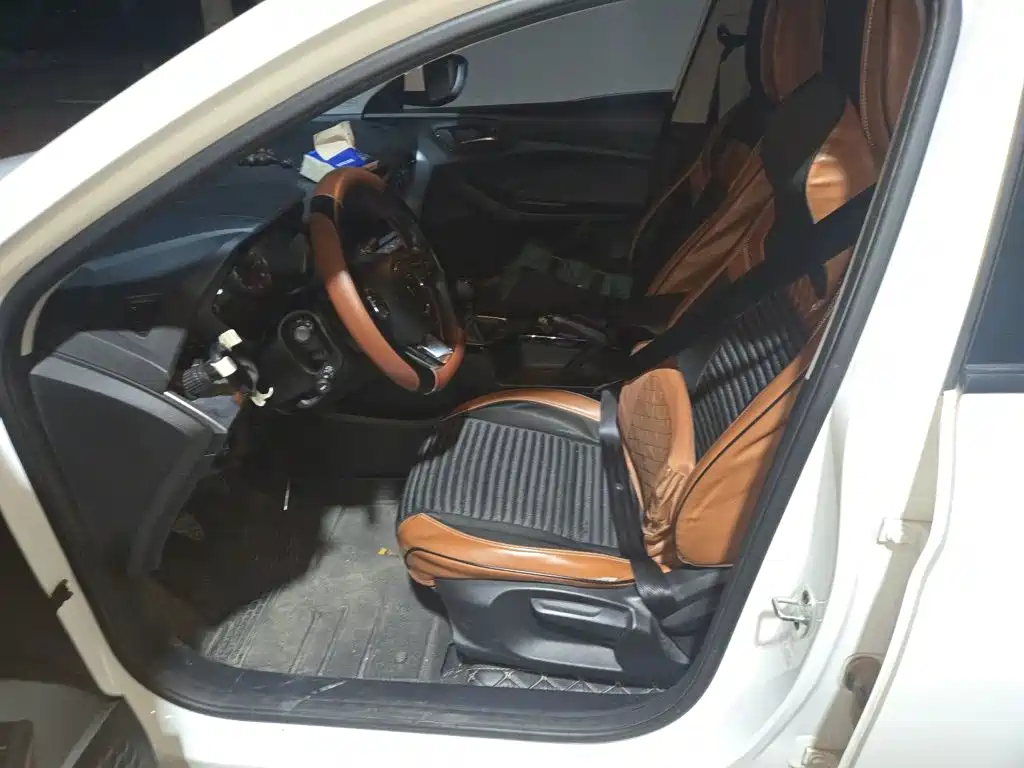 MG MG5 — миниатюра 11