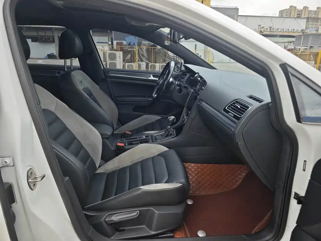 Volkswagen Golf — миниатюра 15