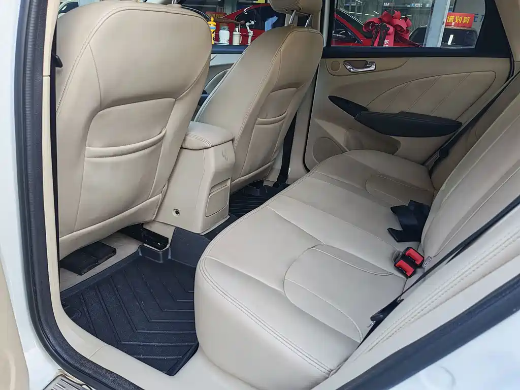 Chery Arrizo 7 — миниатюра 9