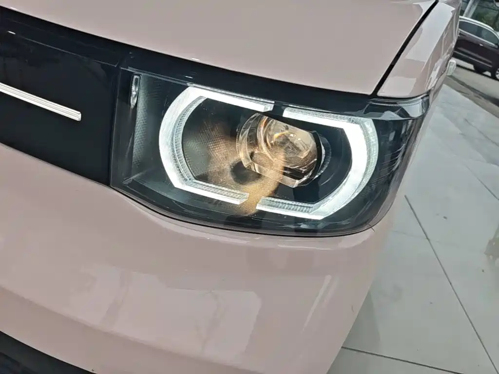Wuling MINIEV — миниатюра 24