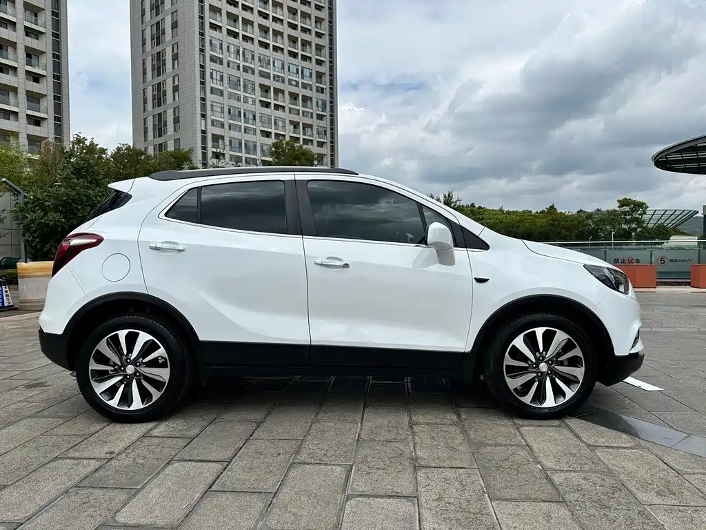 Buick Encore — миниатюра 8