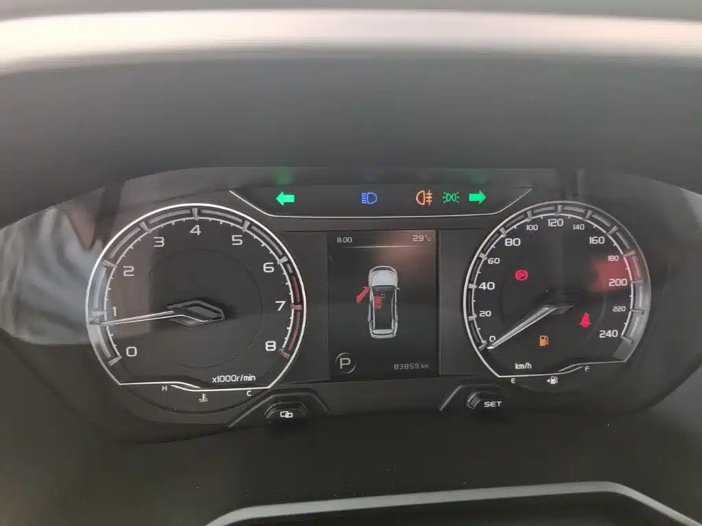 Geely Vision X6 — миниатюра 12