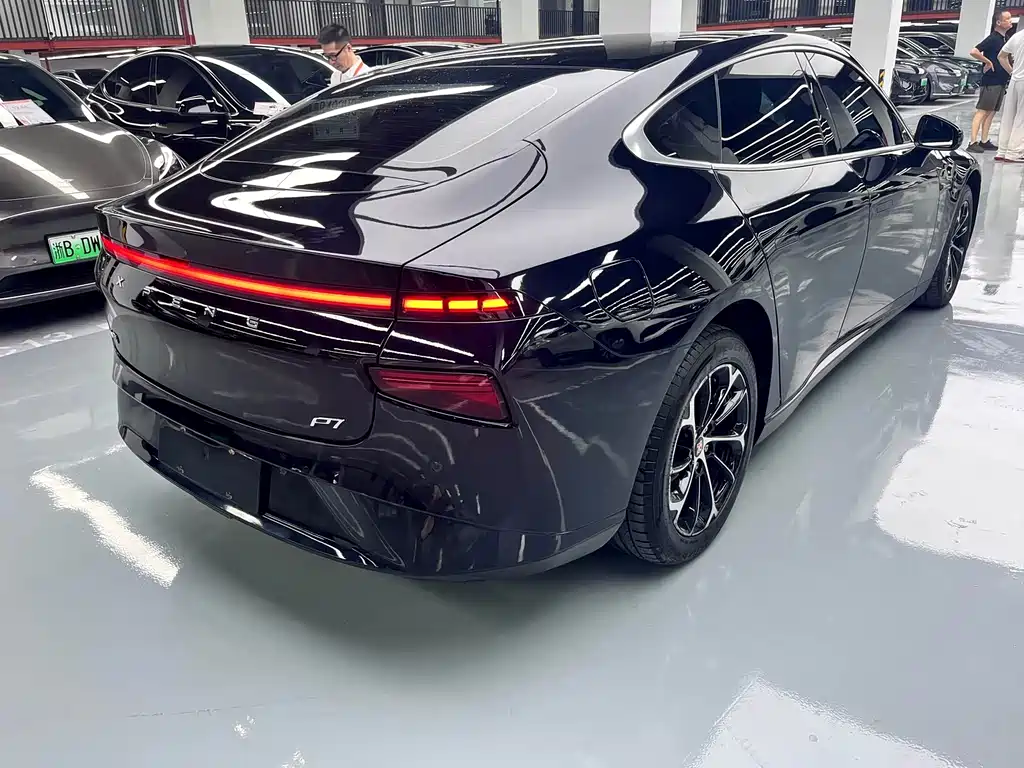 XPeng P7 — миниатюра 14