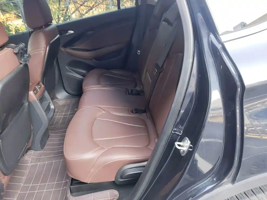 Buick Envision Plus — миниатюра 22