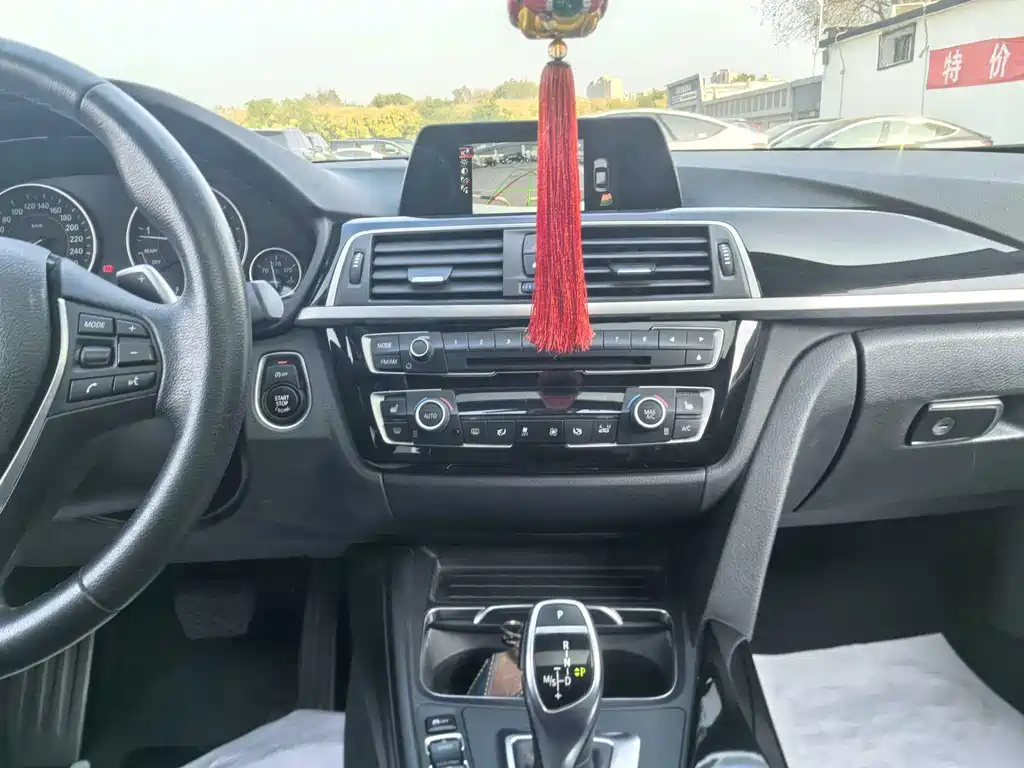 BMW 3 Series — миниатюра 5