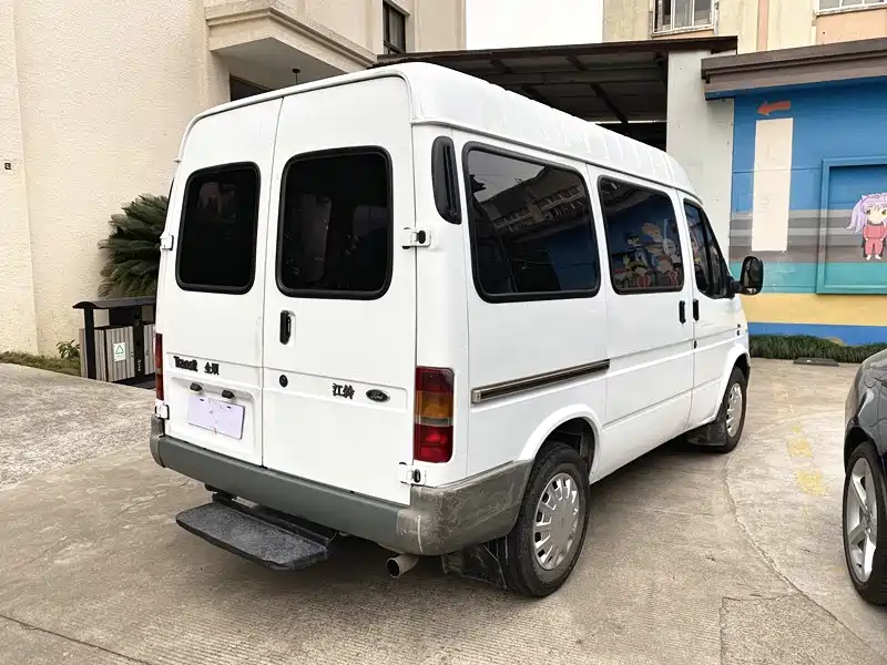 Ford Transit Classic — миниатюра 16