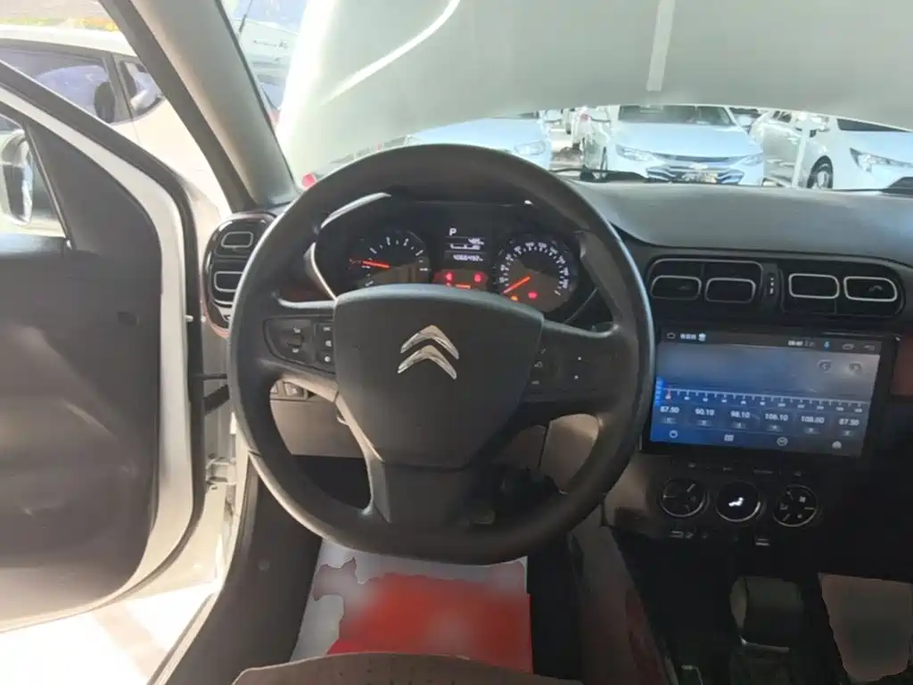 Citroen C3-XR — миниатюра 11