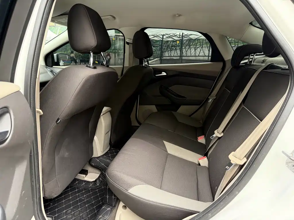 Ford Focus — миниатюра 9