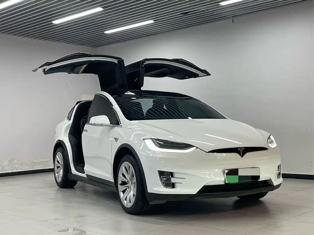 Tesla Model S 2020