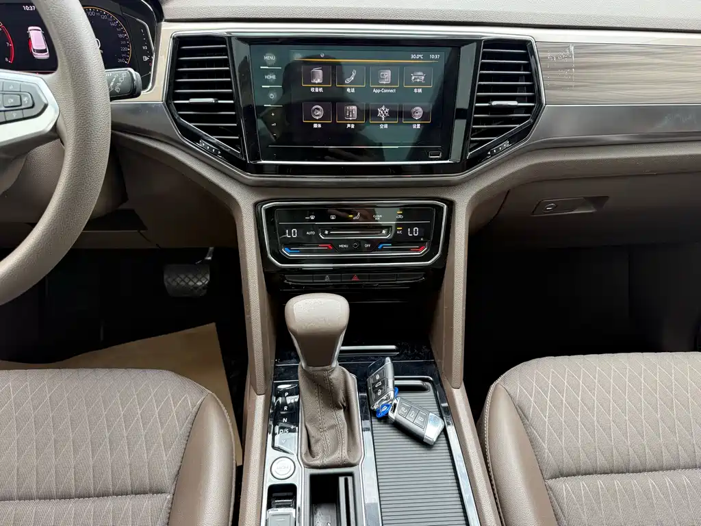 Volkswagen Viloran — миниатюра 9
