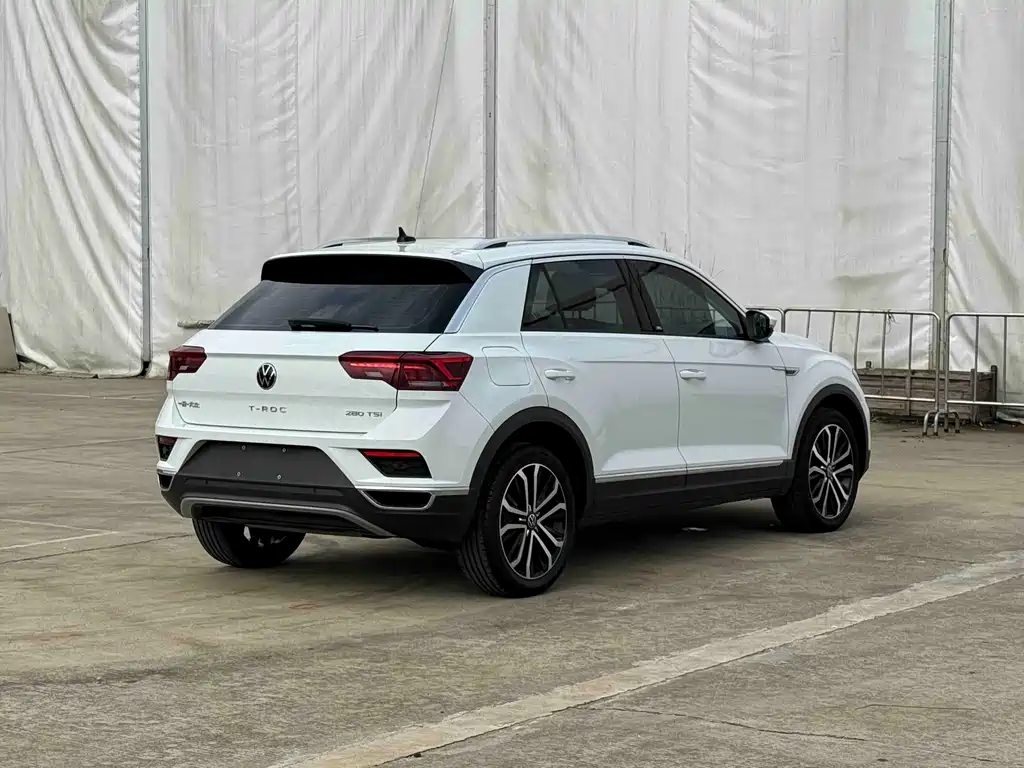 Volkswagen T-Roc — миниатюра 11