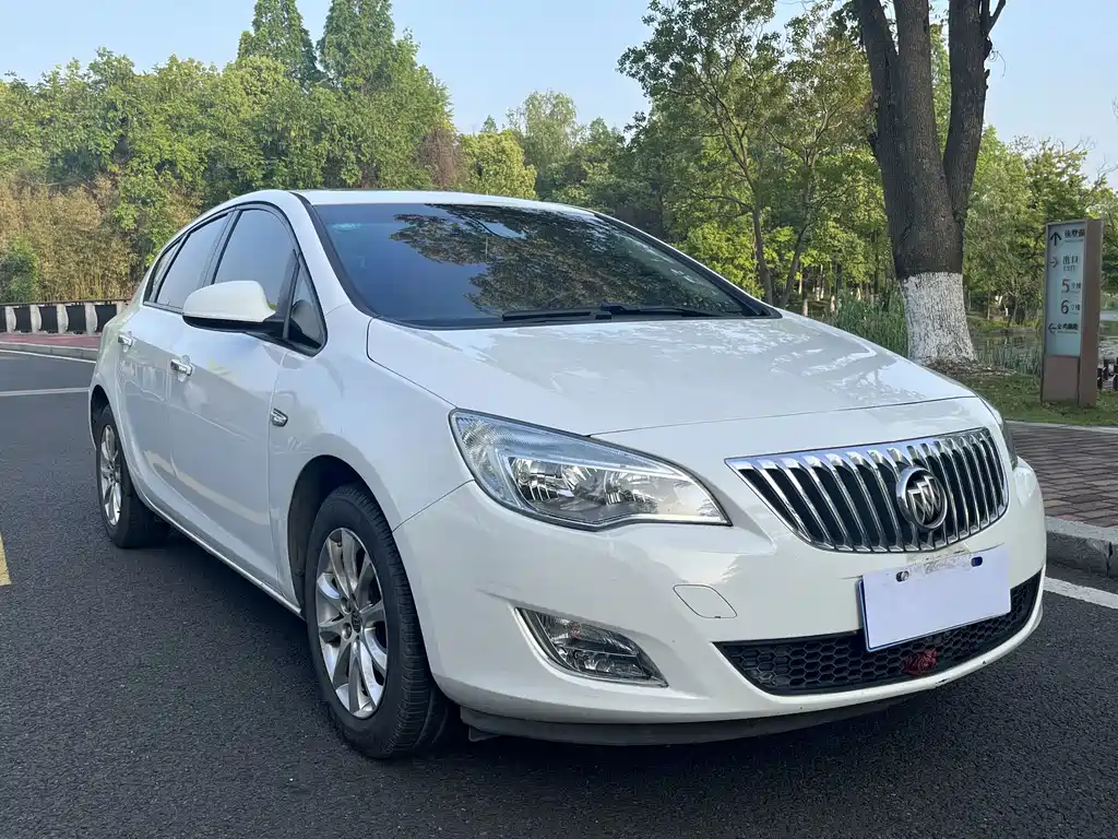 Buick Excelle — миниатюра 3