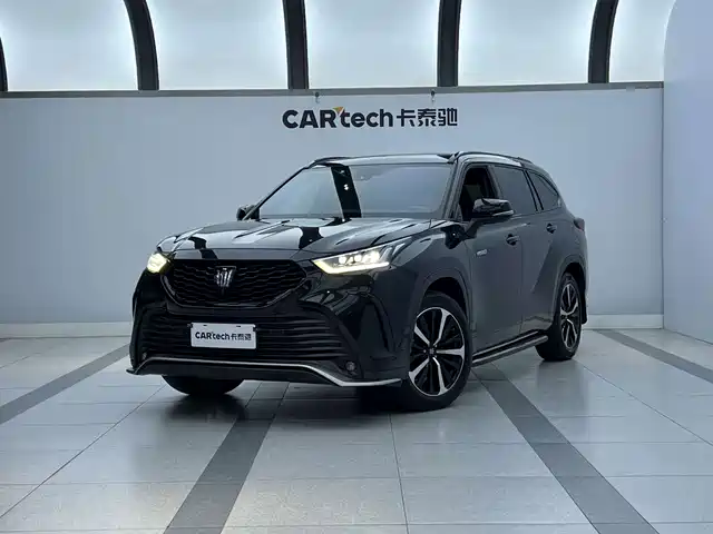 Toyota Crown Kluger