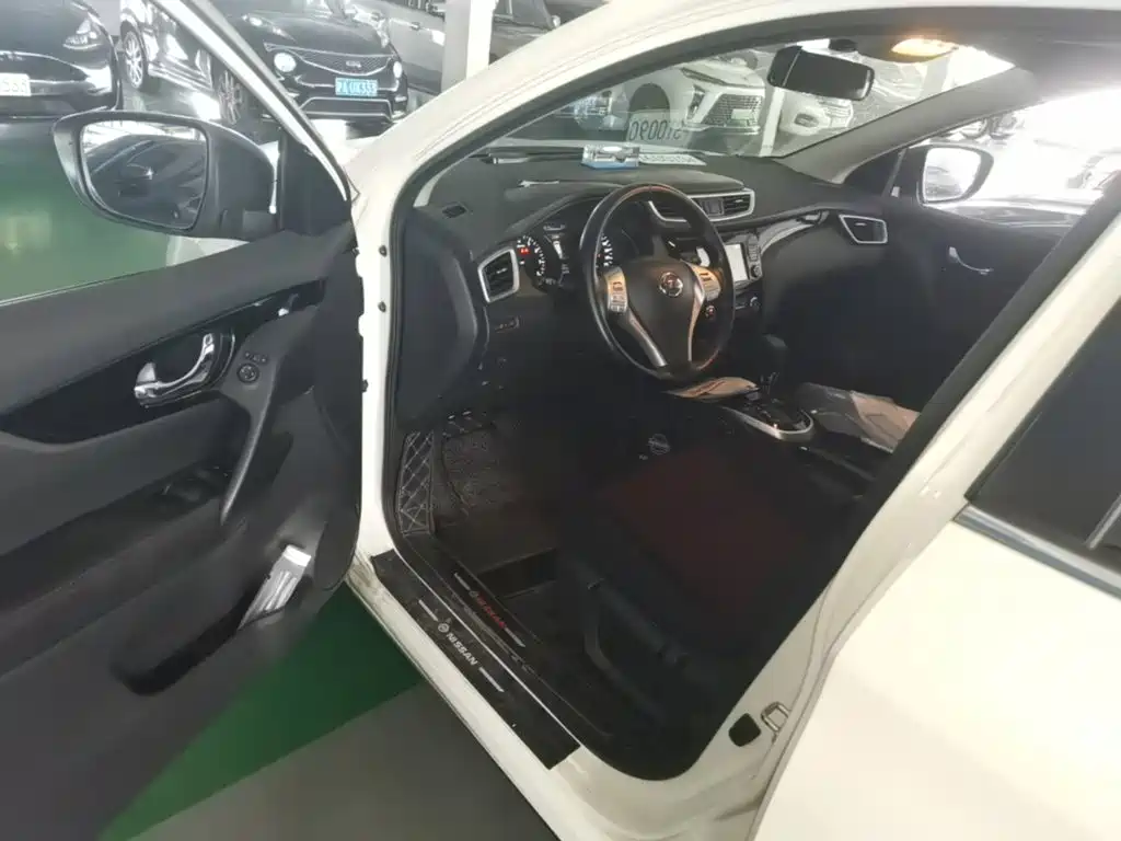 Nissan Qashqai — миниатюра 16