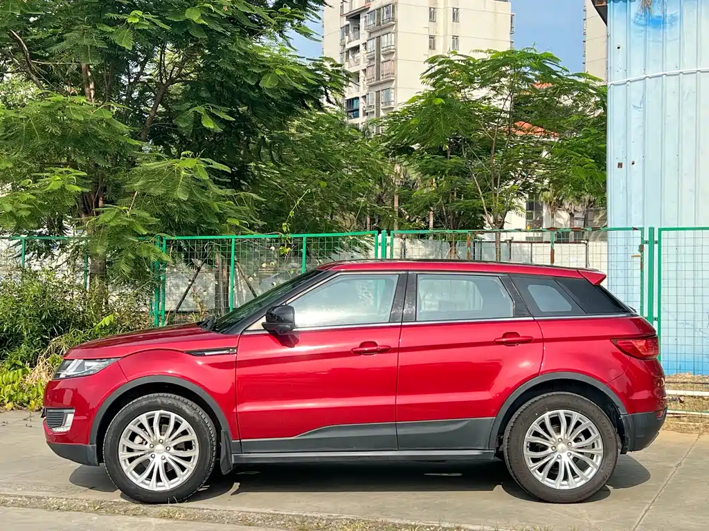 Landwind X7 2.0T Panoramic Premium Edition, фото 3