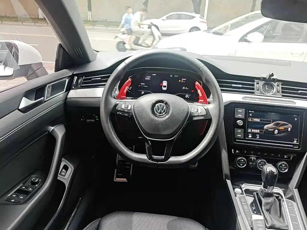 Volkswagen CC — миниатюра 11
