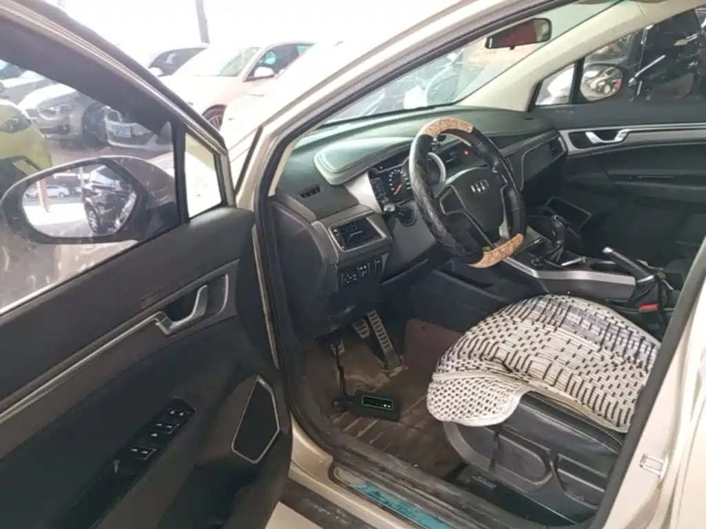 Geely Emgrand GS — миниатюра 16