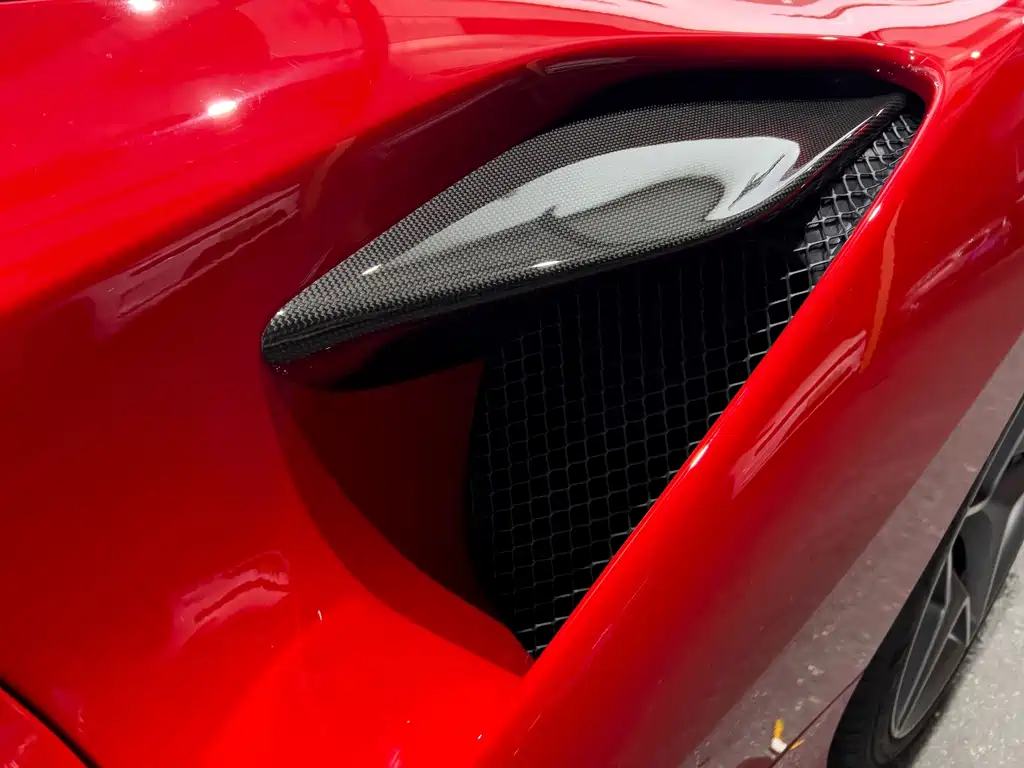 Ferrari F8 — миниатюра 24