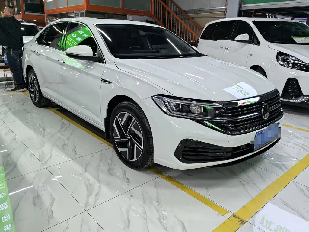 Volkswagen Sagitar — миниатюра 3