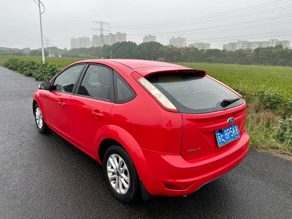 Ford Focus — миниатюра 4