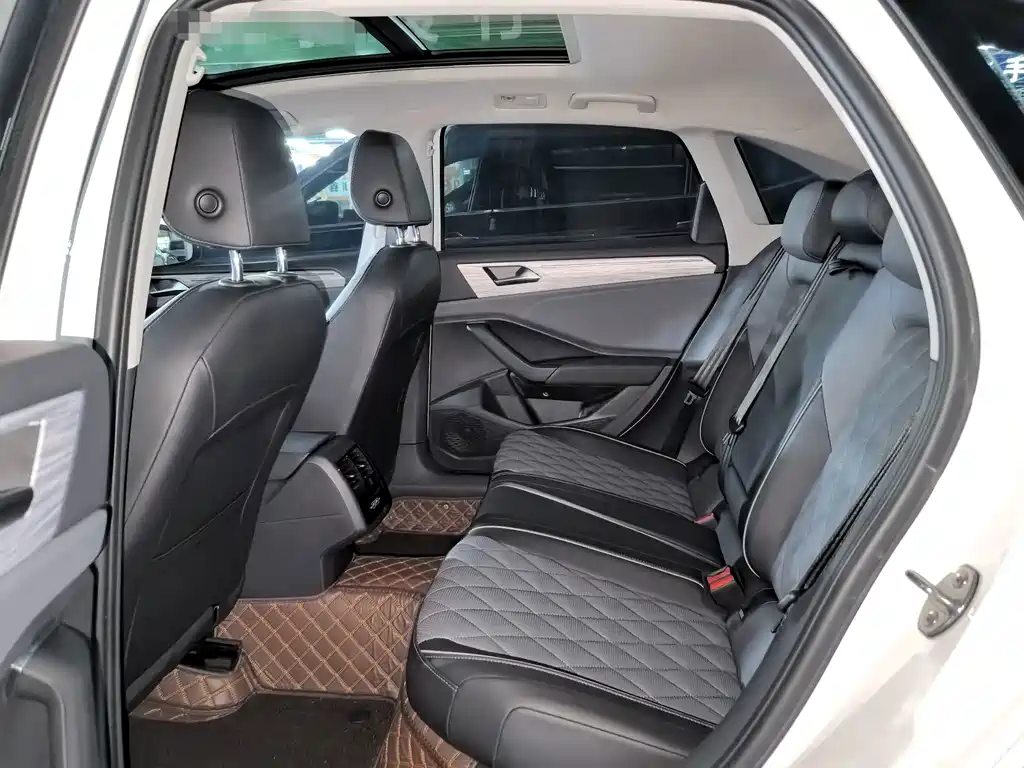 Volkswagen Sagitar — миниатюра 8