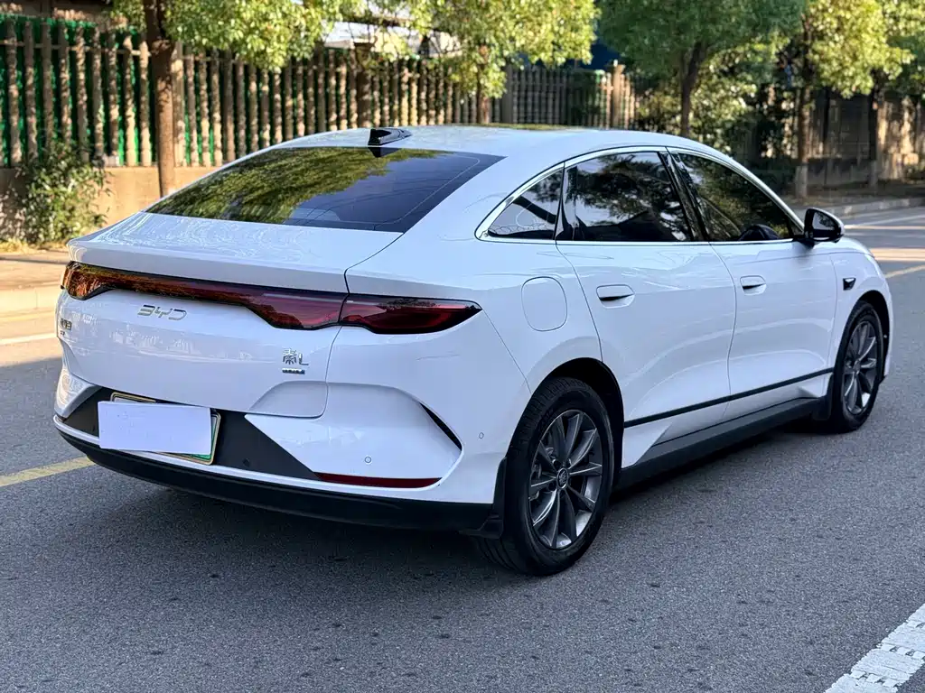 BYD Qin L — миниатюра 5