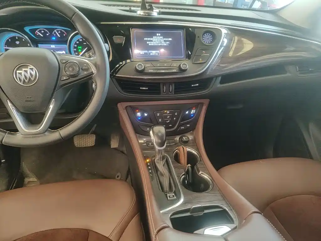 Buick Envision Plus — миниатюра 13