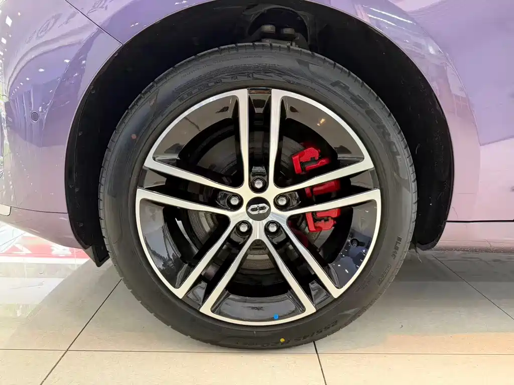 AITO ASK THE WORLD M5