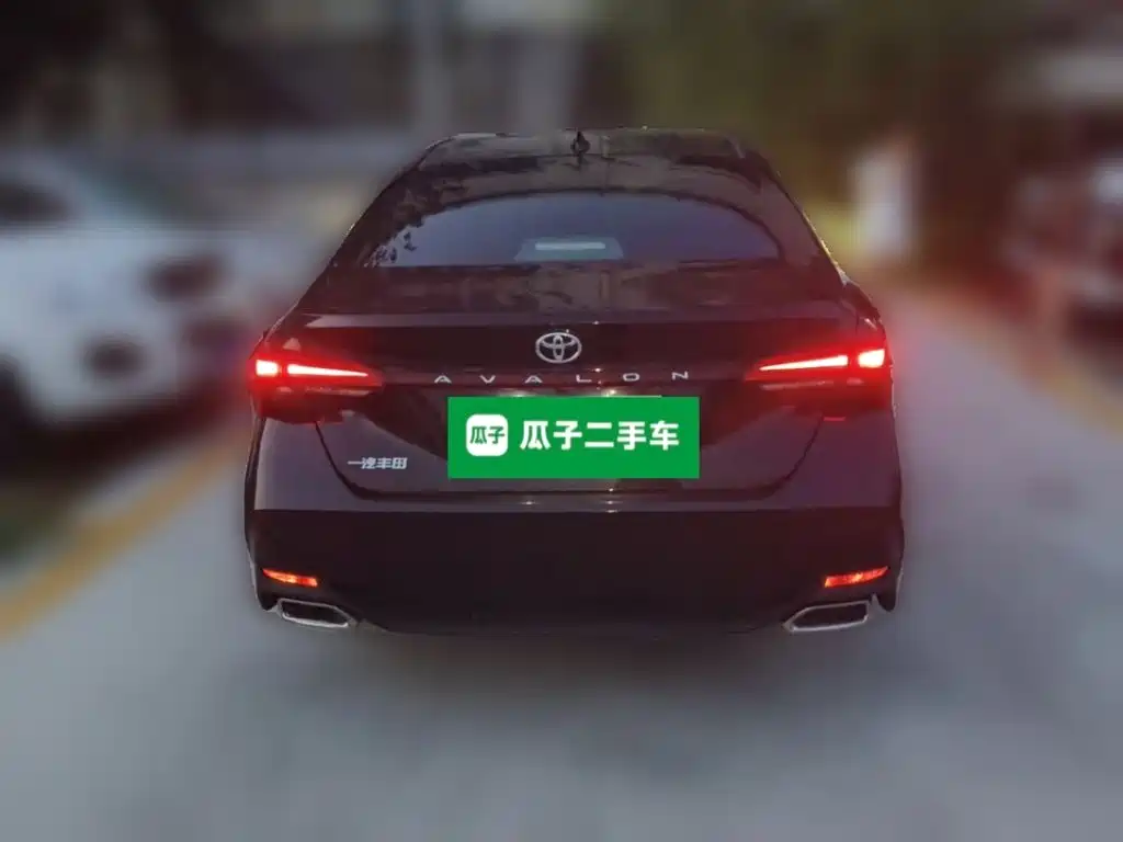 Toyota Avalon — миниатюра 3