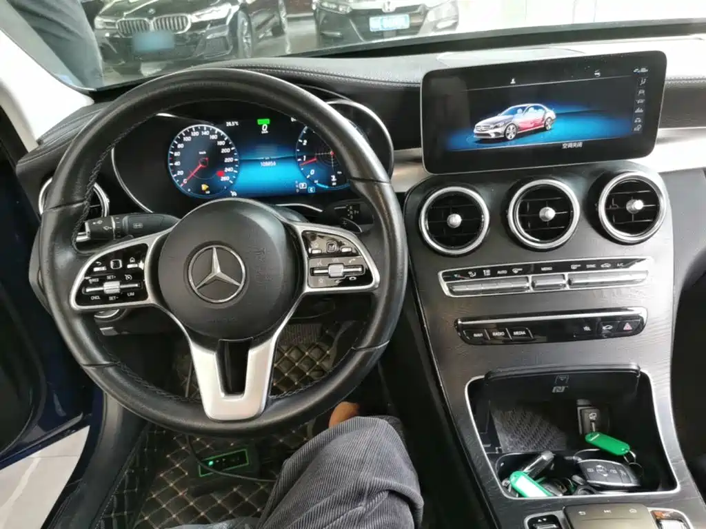 Mercedes-Benz C-Class — миниатюра 10