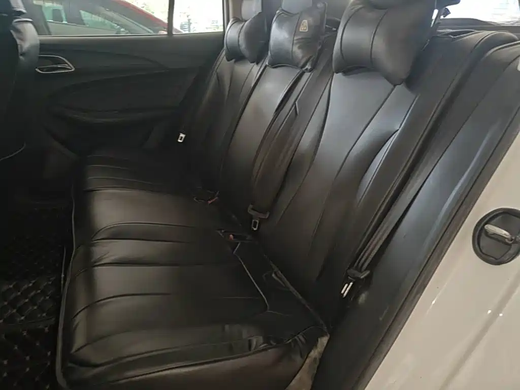 Roewe i5 — миниатюра 17