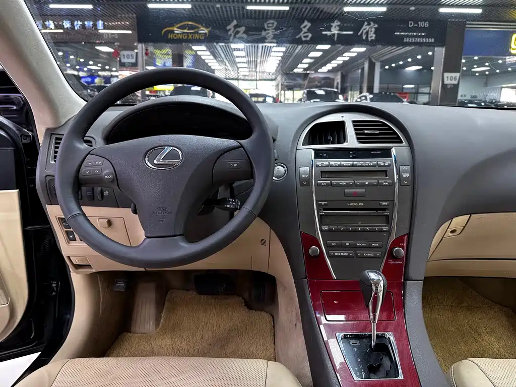 Lexus ES — миниатюра 14