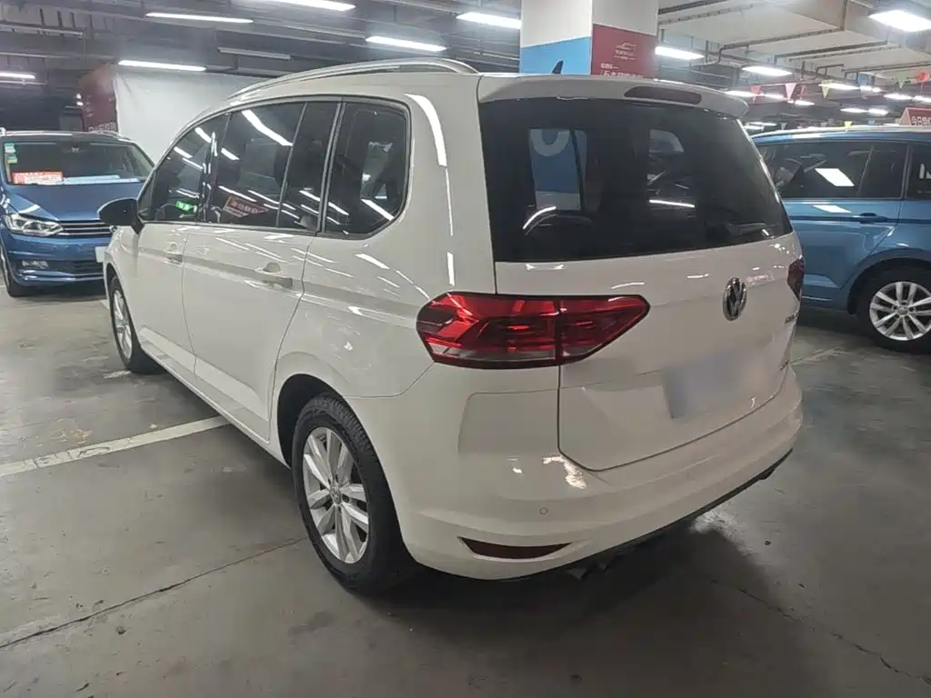Volkswagen Touran — миниатюра 5