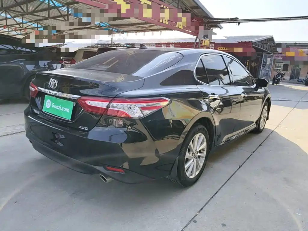 Toyota Camry — миниатюра 7