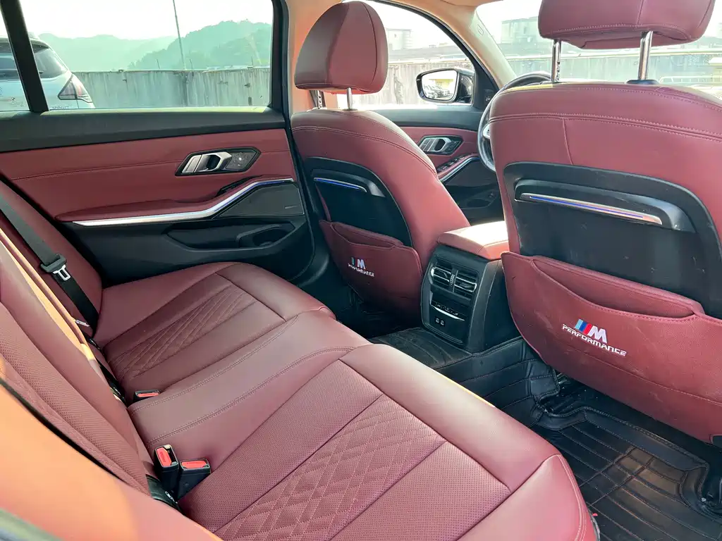 BMW 3 Series — миниатюра 6
