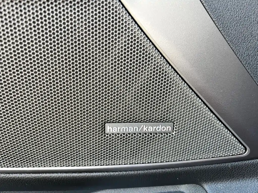 BMW 3 Series — миниатюра 8
