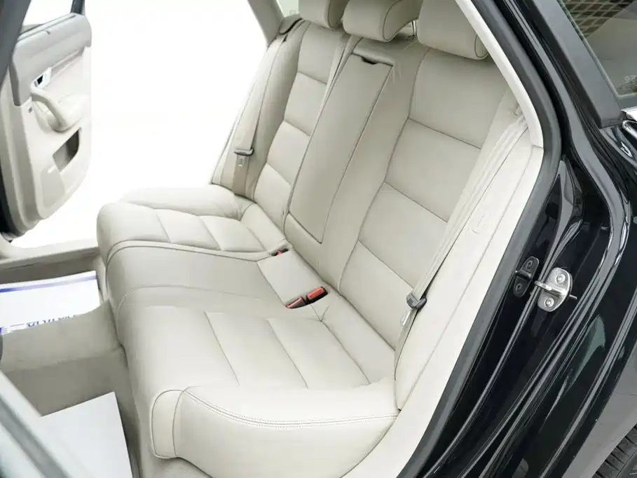 Audi A6L — миниатюра 11