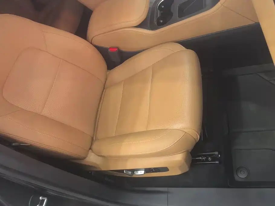 Li Auto Li ONE — миниатюра 8