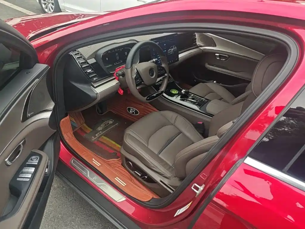 BYD Han — миниатюра 16