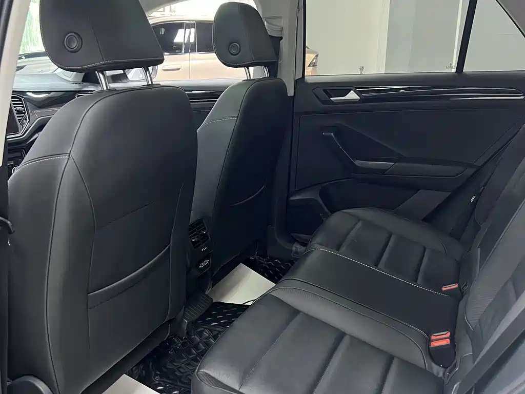 Volkswagen T-Roc 280TSI DSG 2WD Comfort Enjoy PLUS, фото 18