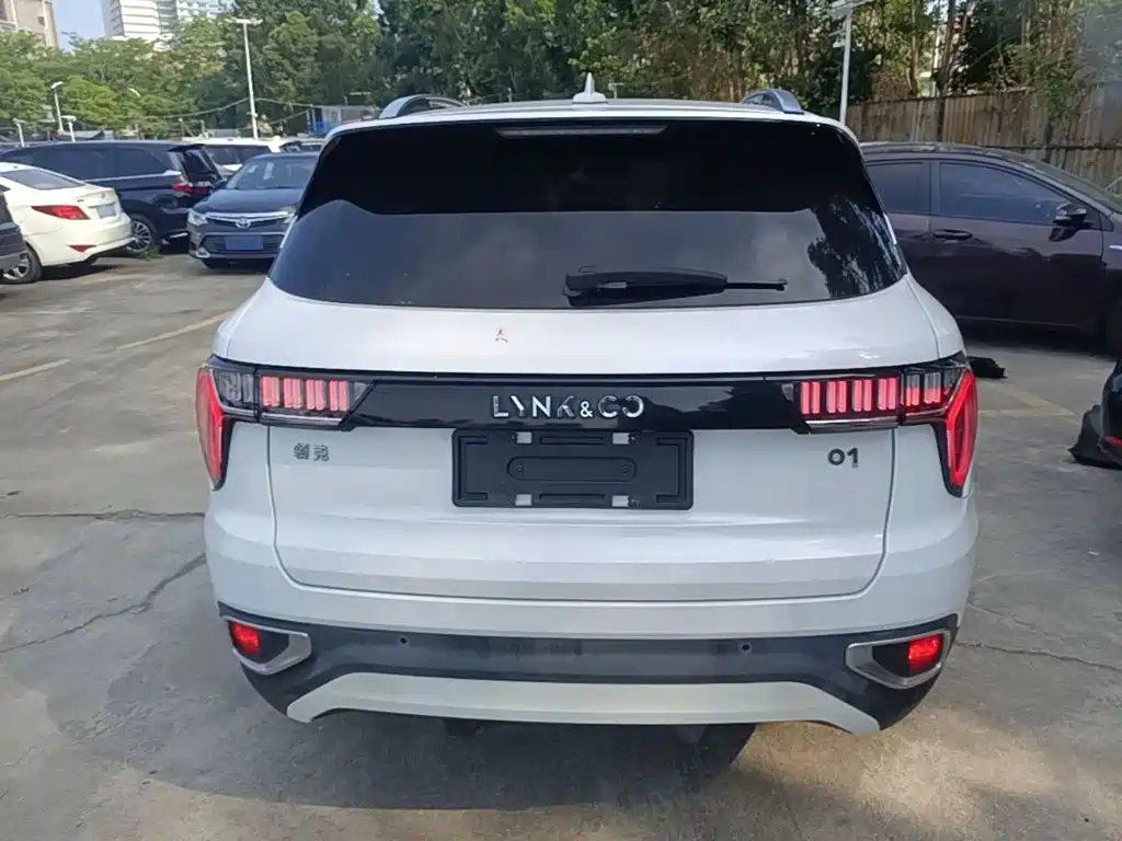 Lynk & Co 01 — миниатюра 6