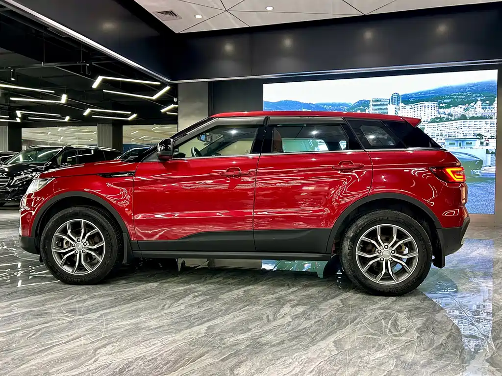 Landwind Landwind X7 — миниатюра 8