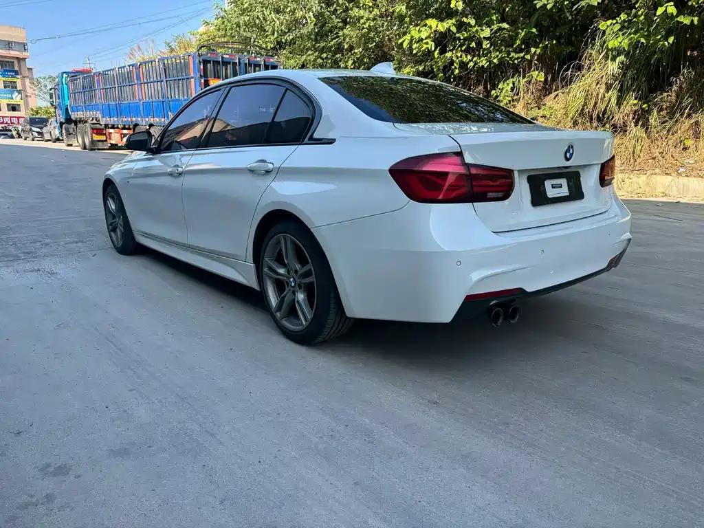 BMW 3 Series — миниатюра 7