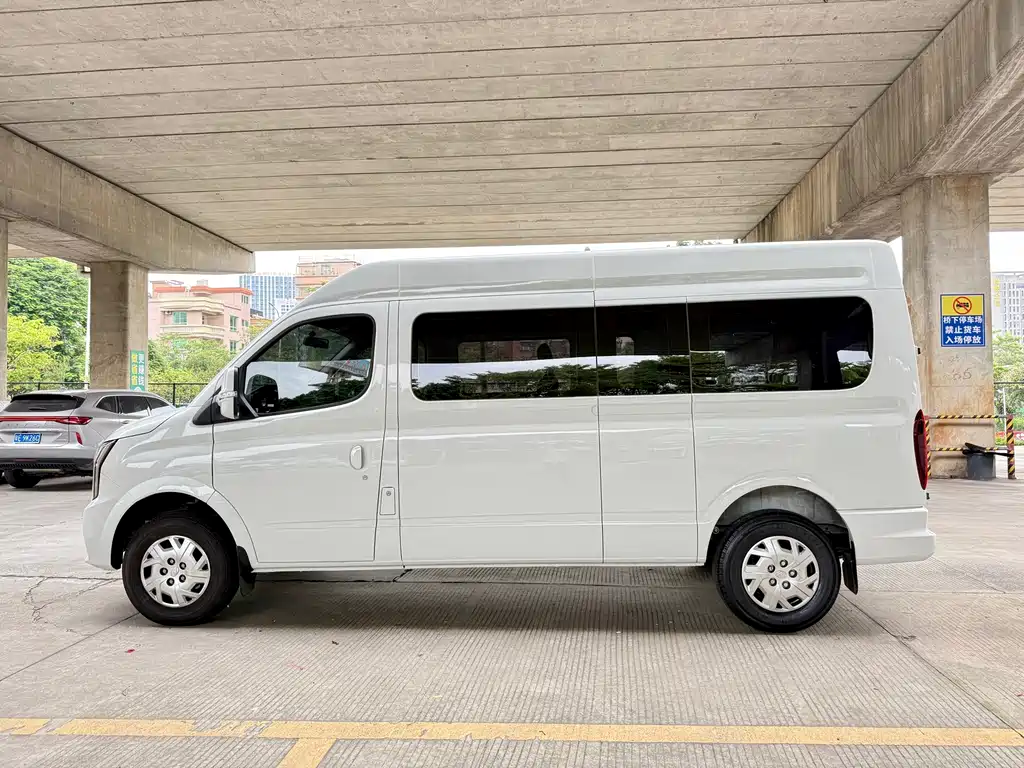 MAXUS V80 — миниатюра 8