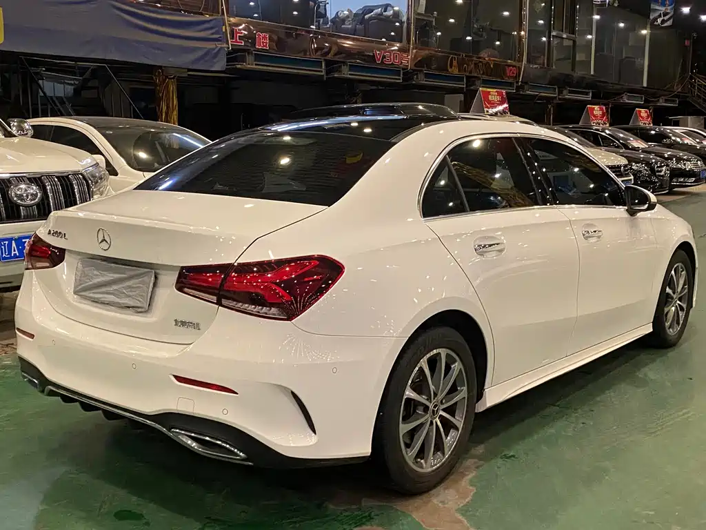 Mercedes-Benz A-Class — миниатюра 6