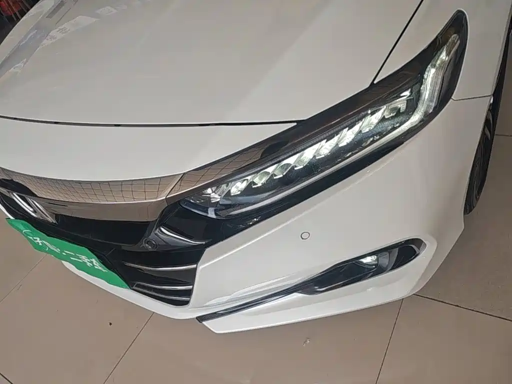 Honda Accord — миниатюра 24